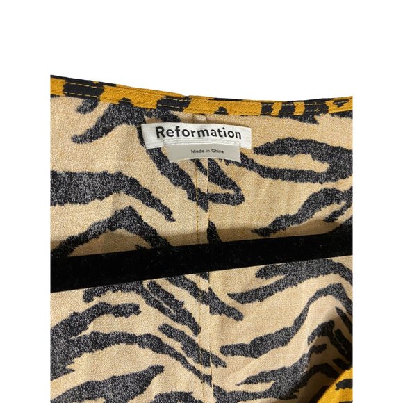 NWT Reformation Notta Front Button Top, Tigress-sz Large - Picture 7 of 10